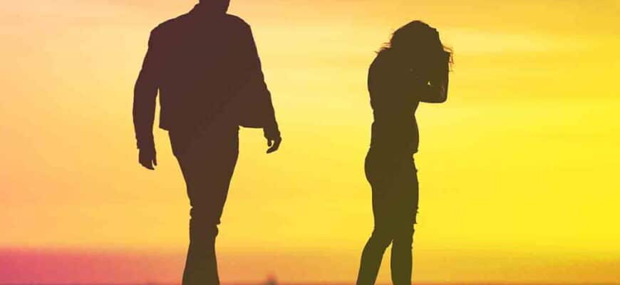 Что мешает нам быть вместе – гадание онлайн на картах Таро